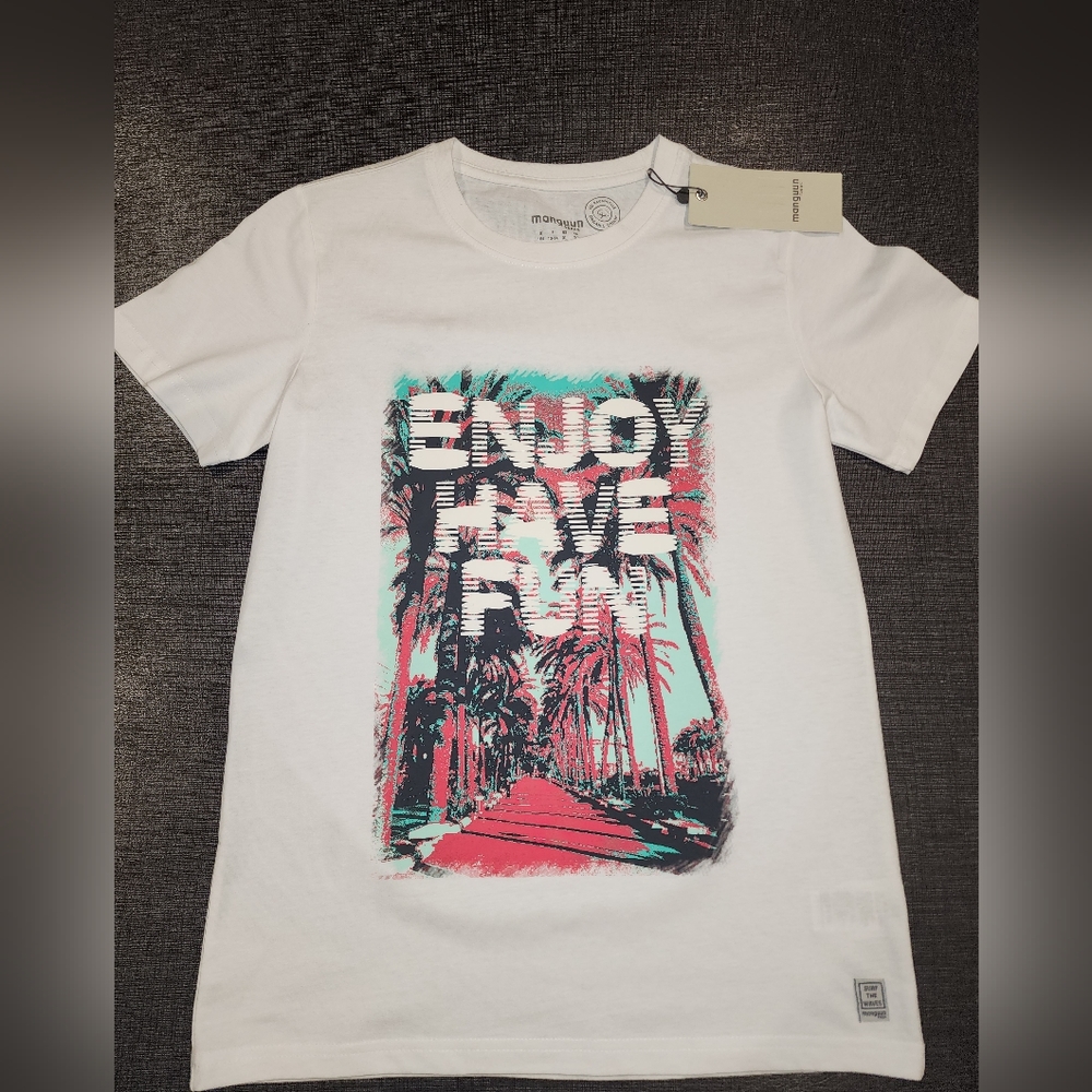 Manguun Boys Tee XL NWT